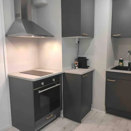 Upea Moderni Pieni Yksioe Rauhallisella Sijainnilla - Itsepalvelukirjautuminen - Self Check-in Apartamento